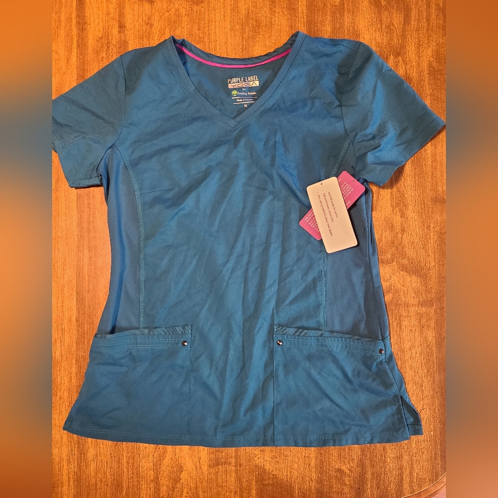 Purple Label Yoga Women's Green V-Neck Top 42-15